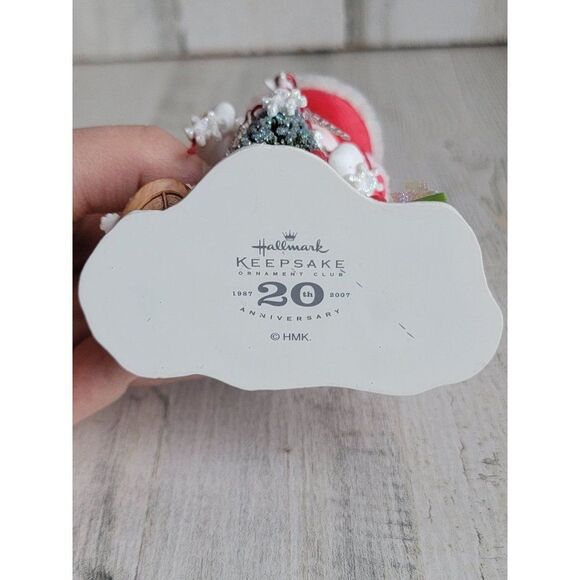 Hallmark 2007 decorating snow lady ornament Xmas tree glitter - Picture 8 of 8